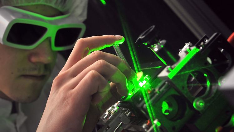 Optische Instrumente, Elektronik und Lasertechnik: Jenoptik erhöht die Dividende.