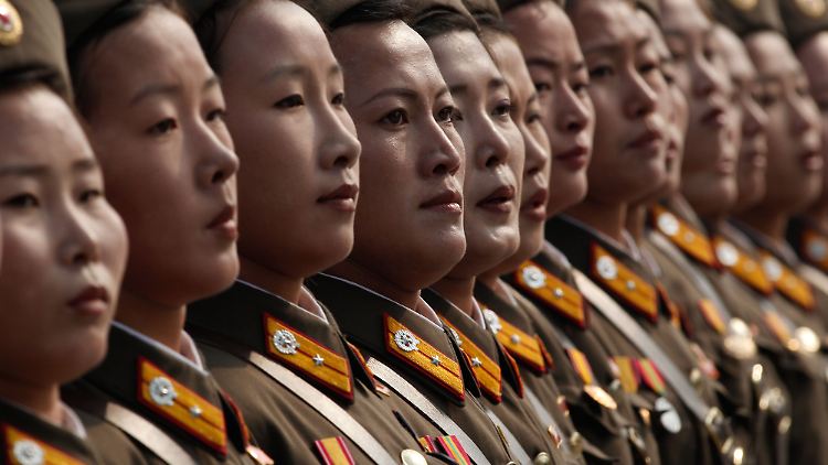 Einfach weggefangen und verschleppt: Kim Jong-Il soll junge Mädchen als Sex-Sklavinnen gehalten haben. 