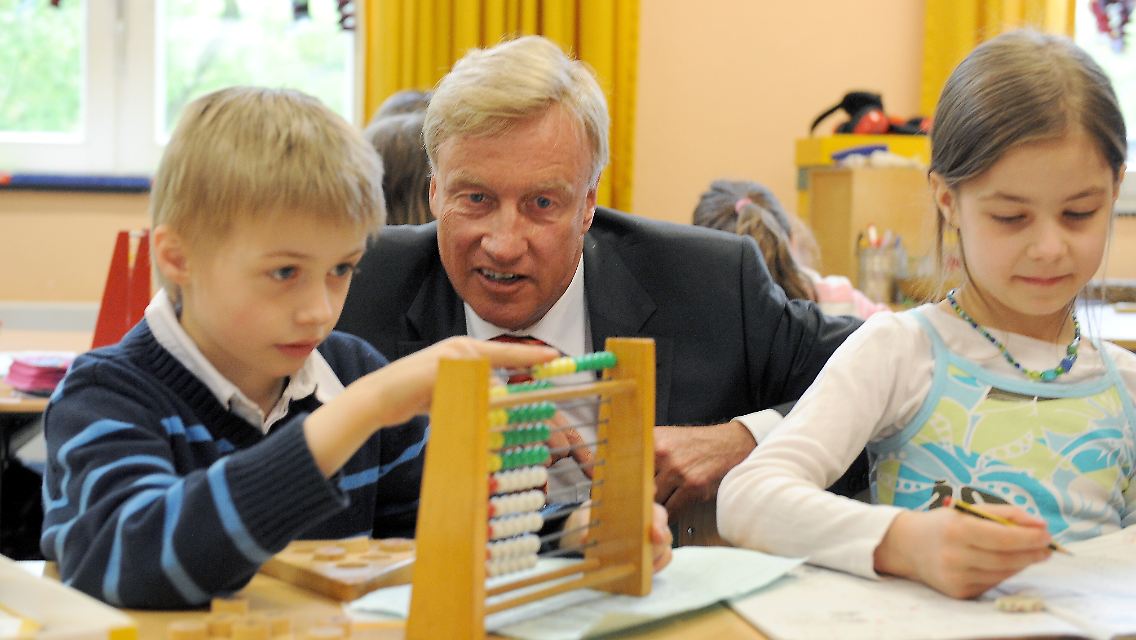 Es geht wohl nicht nur um die Zukunft der Hamburger Schüler, sondern auch um die Zukunft von Ole von Beust.