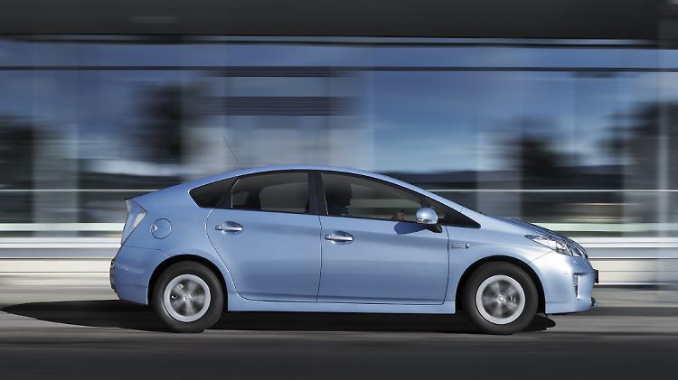 Vor zwei Jahren hatte Toyota über 100.000 Prius wegen Problemen mit der Lenkeinheit zurückgerufen.