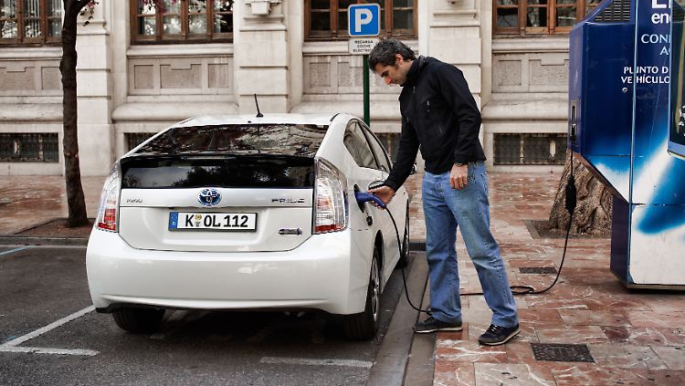Mit jedem verkauften Prius fuhr Toyota ein Auto Verlust ein.