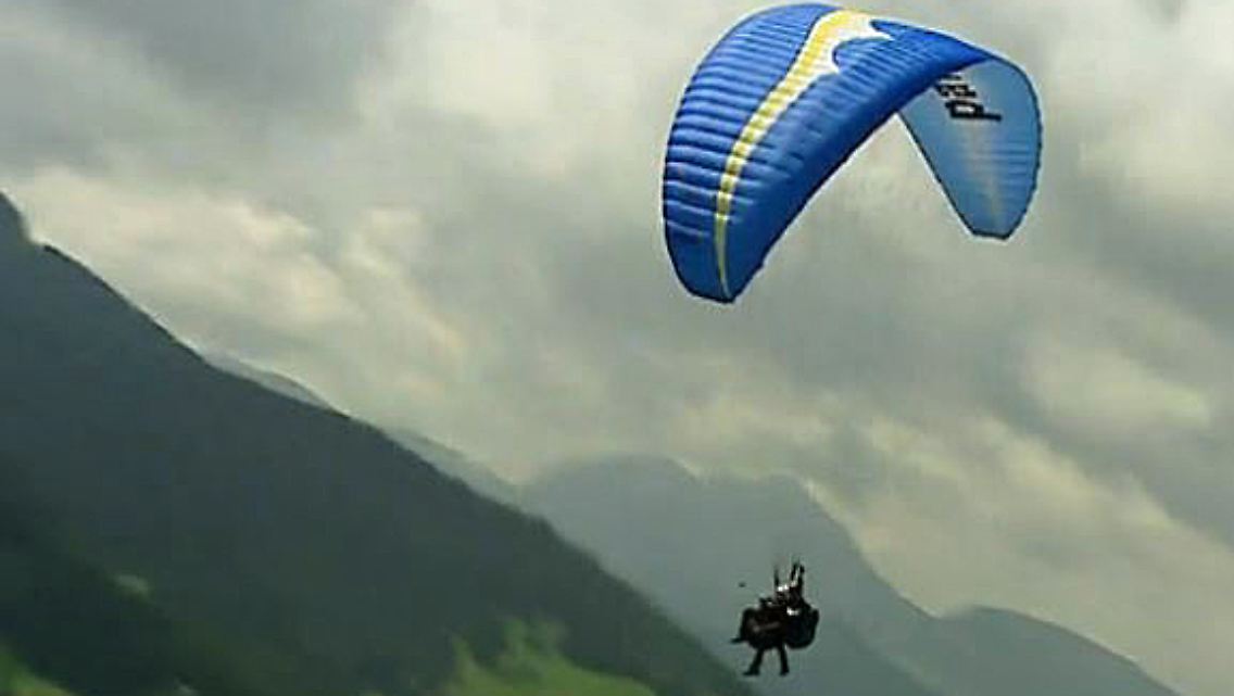 Paragliding.JPG