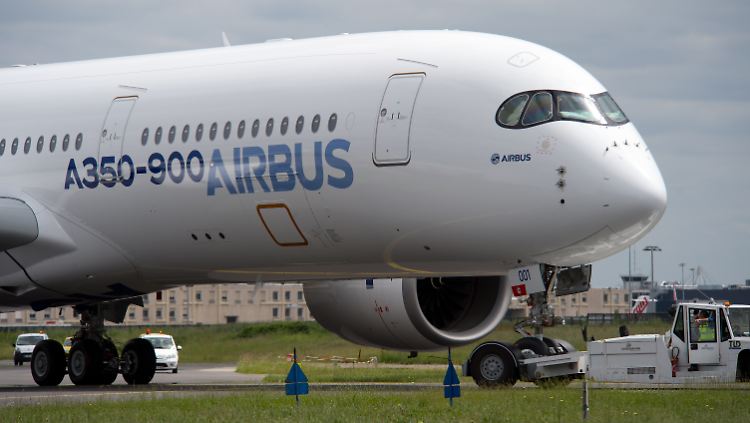 Leichtbau, Spar-Triebwerke und vergrößerter Rumpfdurchmesser: Die A350-Reihe soll das Fliegen effizienter machen.