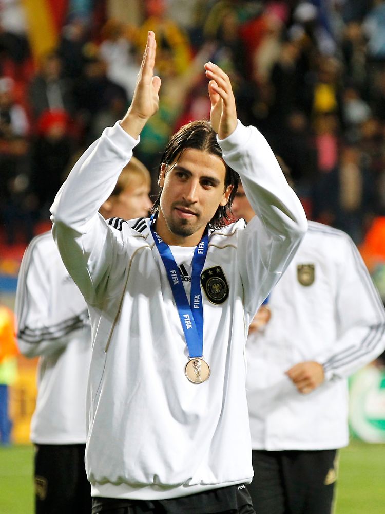 Vor dem Abschied aus Stuttgart? Sami Khedira, Siegtorschütze im kleinen Finale, steht auf jeden Fall auf Reals Wunschzettel.