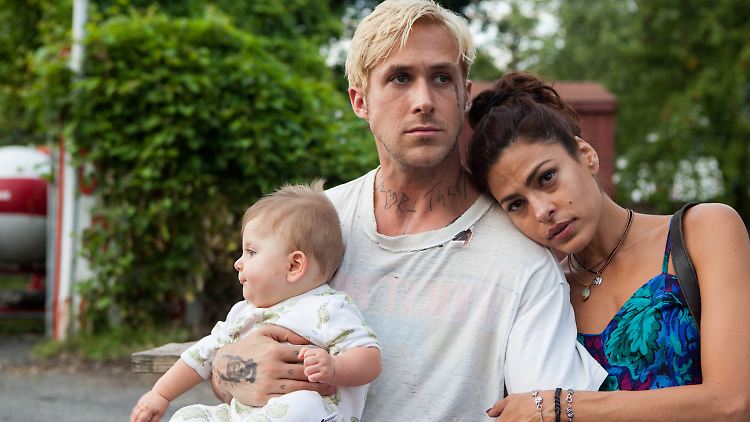 Eltern im Film und nun auch im echten Leben: Eva Mendes und Ryan Gosling in "The Place Beyond the Pines" konnten sich schon als Eltern beweisen.