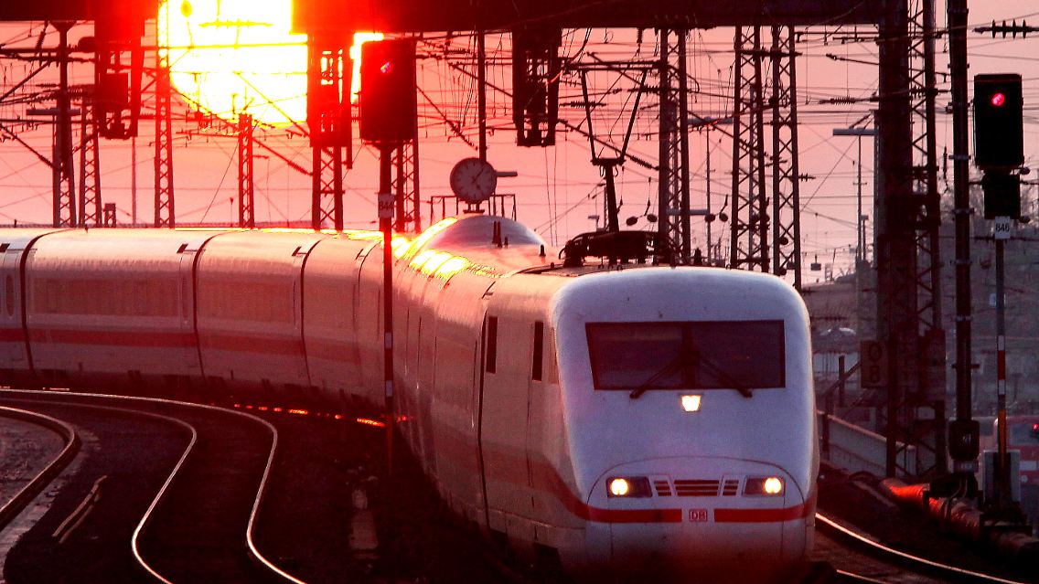 DEU_Wetter_Bahn_BAHN101.jpg67073125204954533.jpg