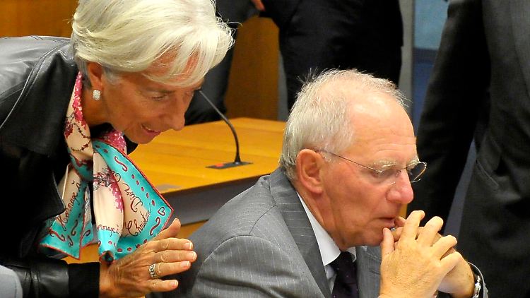 IWF-Chefin Lagarde geht auf Konfrontationskurs zu Deutschland: Sie fordert einen weiteren Schuldenerlass für Griechenland.