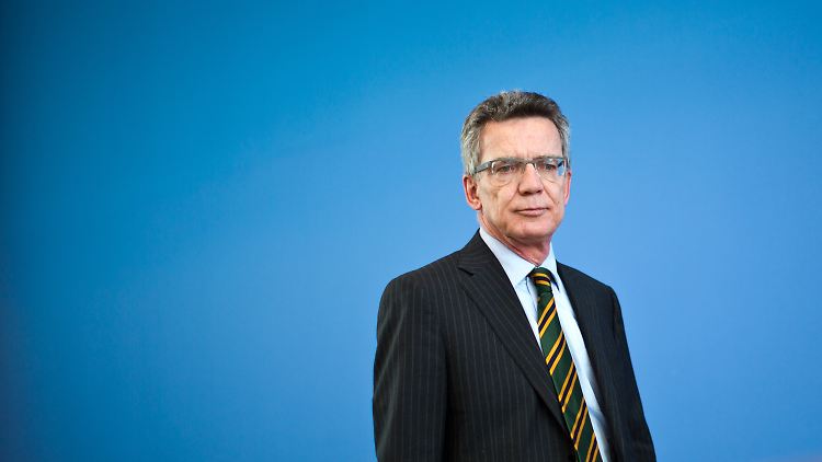 Thomas de Maizière: "Wir haben handwerklich nicht sorgfältig genug gehandelt."