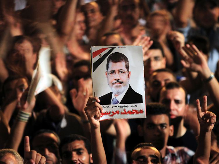 Laut Abdel-Samad hat die Fatwa auch eine politische Dimension. Sie soll Ägyptens Präsident Mursi nutzen.