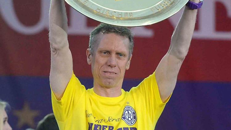 Er weiß, wie Meister geht: Peter Stöger, in Österreich erfolgreich.