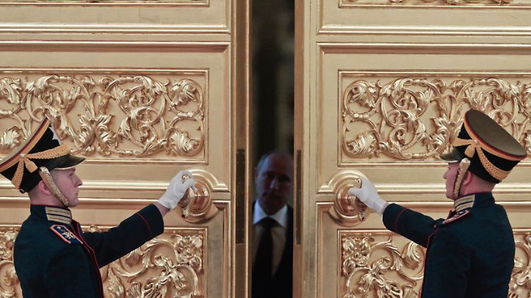 Putin sagt nach wie vor, das "Agenten"-Gesetz sei liberaler als vergleichbare Regeln in anderen Industriestaaten.