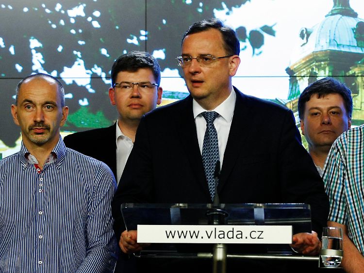 Petr Necas versinkt im Korruptionssumpf.