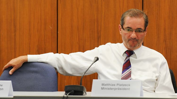 Matthias Platzeck hat erneut mit gesundheitlichen Problemen zu kämpfen.