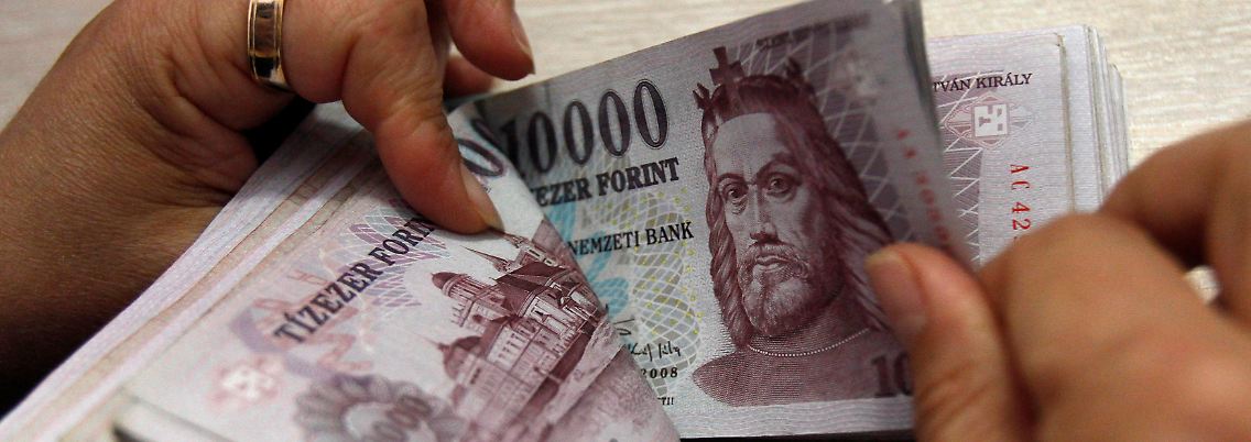 Der Forint verliert an Wert.