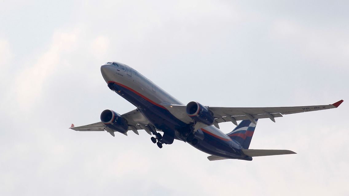 2013-06-24T111908Z_813163231_LR2E96O0VFL3Z_RTRMADP_3_USA-SECURITY-FLIGHT.JPG6980231473462658453.jpg