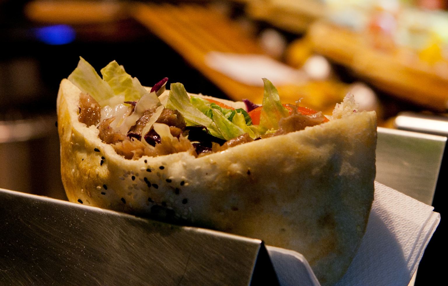 Die Deutschen lieben Döner-Taschen, ...