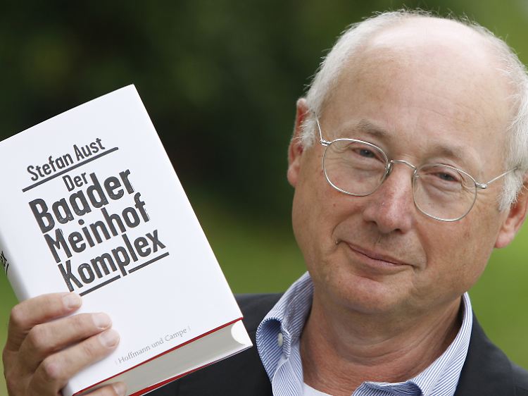 Stefan Aust war von 1994 bis 2008 Chefredakteur des "Spiegel". Sein Buch "Der Baader Meinhof Komplex" gilt als Standardwerk zur Geschichte der RAF und wurde 2009 sogar verfilmt.