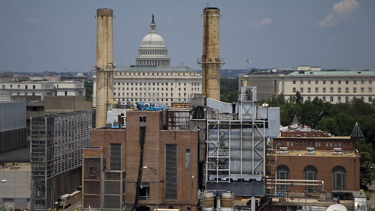 Das "Capitol Plant" vor dem US-Kongressgebäude in Washington.  Das Kohlekraftwerk versorgt seit 1910 etliche Gebäude der Regierung mit Strom. 