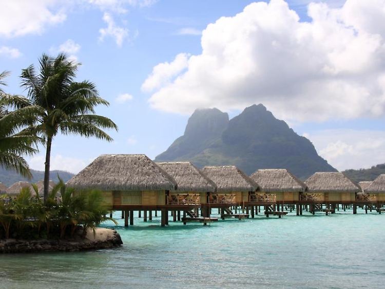 Im Urlaub geht es eigentlich um Erholung - wenn man fernab von zu Hause jedoch krank wird, kann eine Auslandsreisekrankenversicherung helfen.