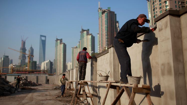 Bau-Boom in Shanghai: Echte Engpässe in der Kreditversorgung dürften nicht nur den chinesischen Wachstumsmotor ins Stottern bringen (Archivbild).
