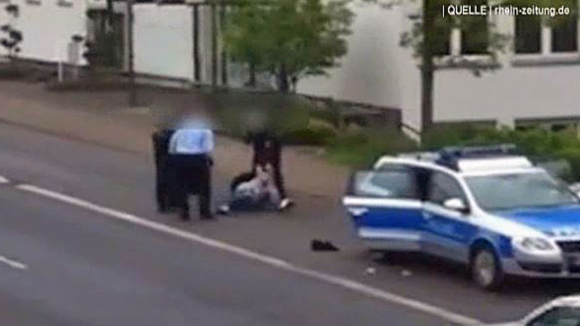 Polizeiprügel.JPG