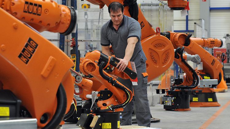 Kuka ist einer der größten Hersteller von Industrierobotern.
