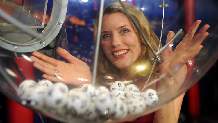 Lottofee mit neuer Jobbeschreibung: Franziska Reichenbacher.