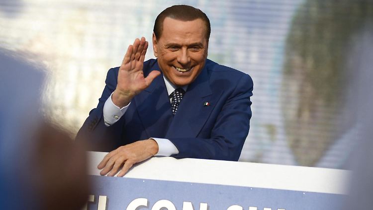 Mit einer Neuauflage von "Forza Italia" will Berlusconi an alte Erfolge anknüpfen.
