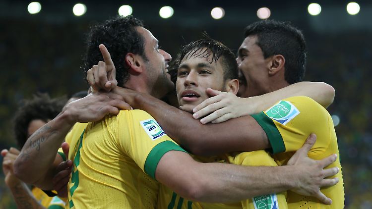 Mit "Jogo Bonito" und einem Schuss Rustikalität überzeugte Brasilien im Finale gegen die matten Ballkünstler aus Spanien.
