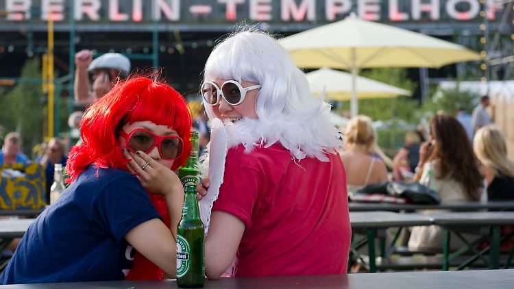 Warum viele den Berlin-Besuch der Bread and Butter mit Karneval verwechseln, bleibt ein ewiges Geheimnis ...