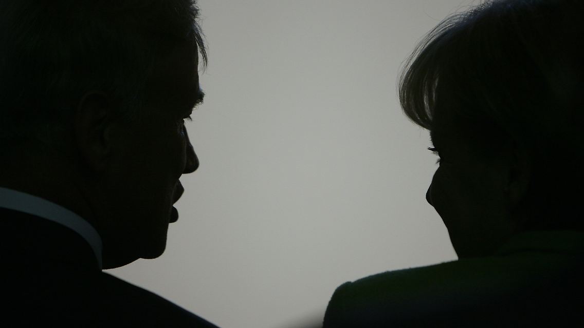 Ole von Beust scheidet aus dem Amt - und Angela Merkel gehen die Führungskräfte aus.