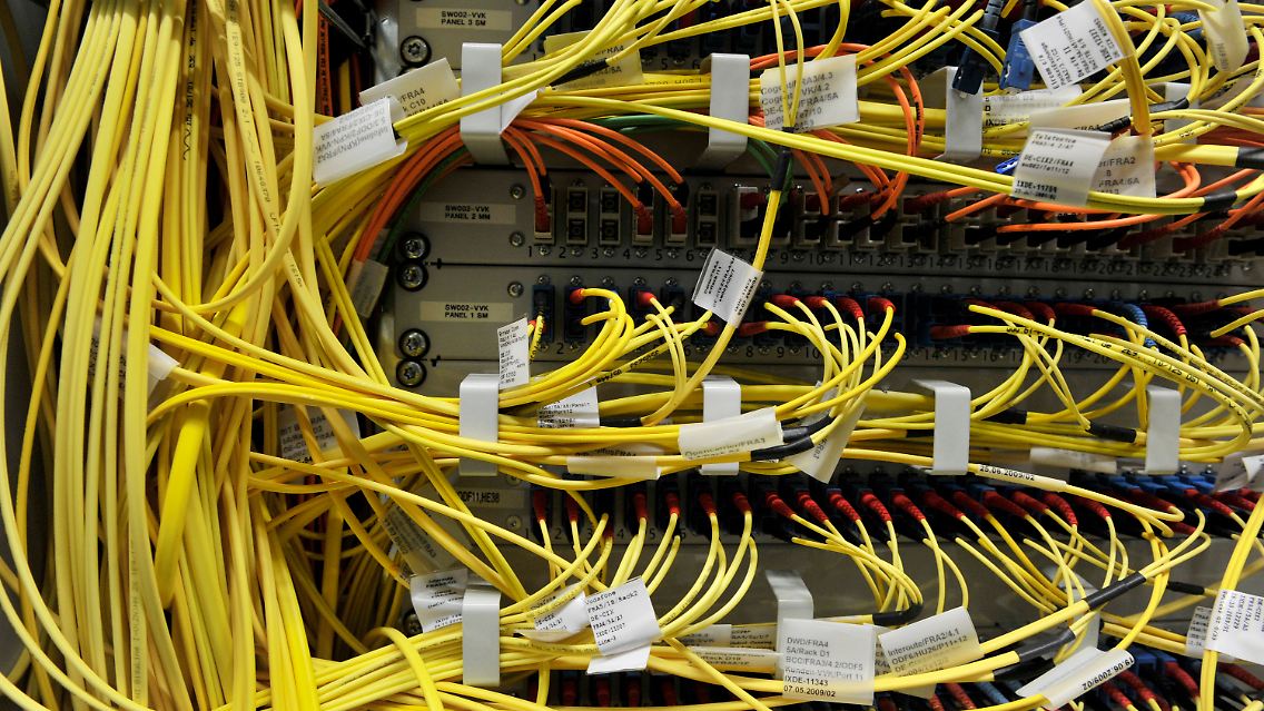 Datenserver deutscher Unternehmen sind täglich Angriffen aus dem Ausland ausgesetzt.