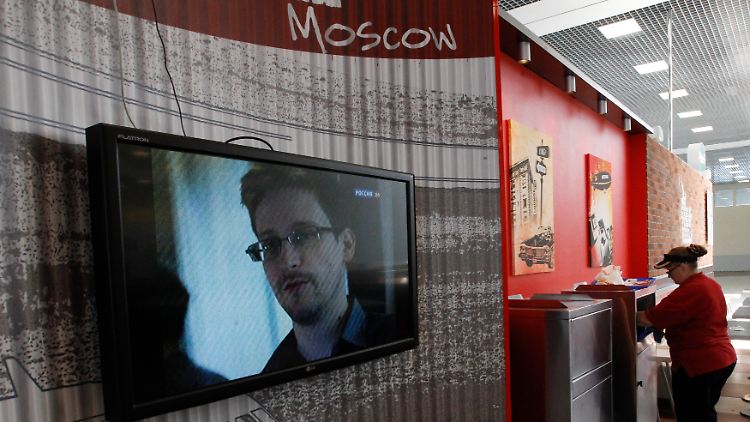 Snowden sitzt noch immer in Moskau fest.