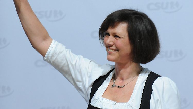 Ilse Aigner tritt als Landwirtschaftsministerin und Bayerin gerne im Dirndl auf.