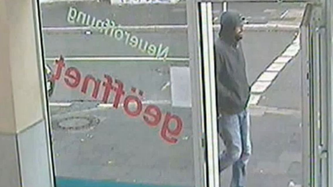 Dreister Dauerdieb erbeutet insgesamt 400 Euro in einer Reinigung.