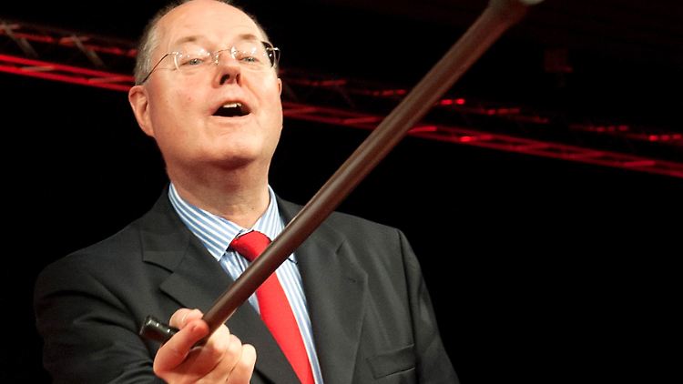 Nur 17 Prozent der ostdeutschen Wähler würden sich für Steinbrück entscheiden.