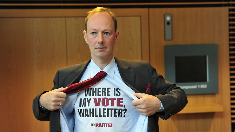2009 blieb der Protest erfolglos, die PARTEI konnte nicht an der Bundestagswahl teilnehmen.