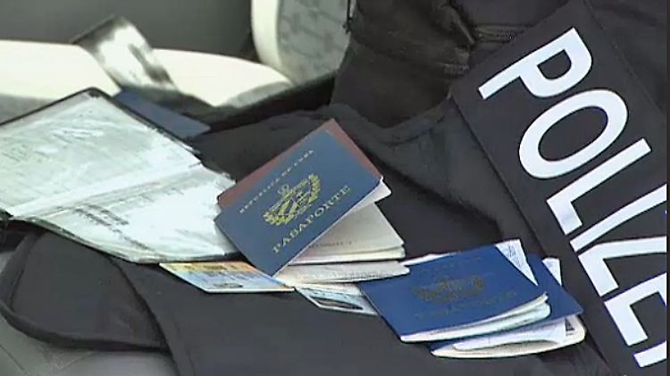Gefälschte Papiere sind an der Tagesordnung.