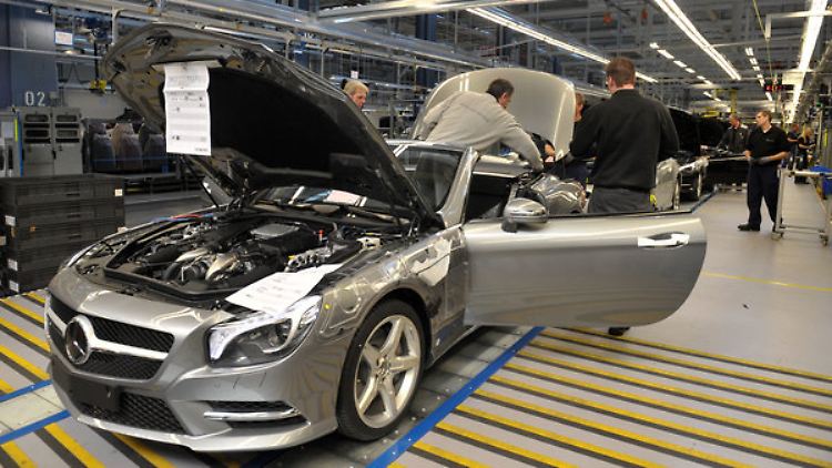 Falls dieser neue SL nach Frankreich verkauft wird, könnte es wegen des Streits um das Kältemittel mit der ersten Fahrt noch dauern.