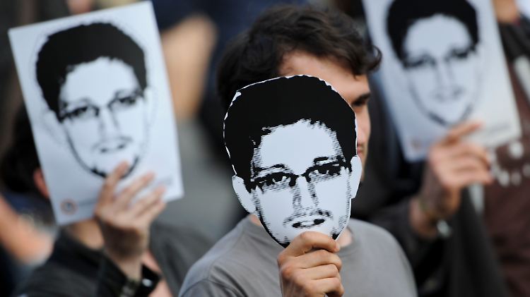 Snowden-Unterstützer in Berlin machen sich für die Aufnahme des Whistleblowers stark.