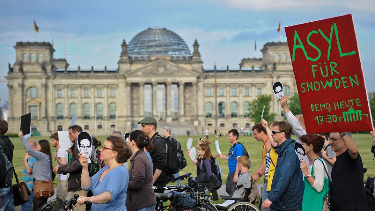 59 Prozent der Deutschen fordern Asyl für Edward Snowden.