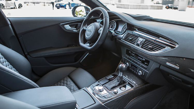 Auch wenn der Motor noch so bollert, bleibt es im Inneren des Wagens ruhig.