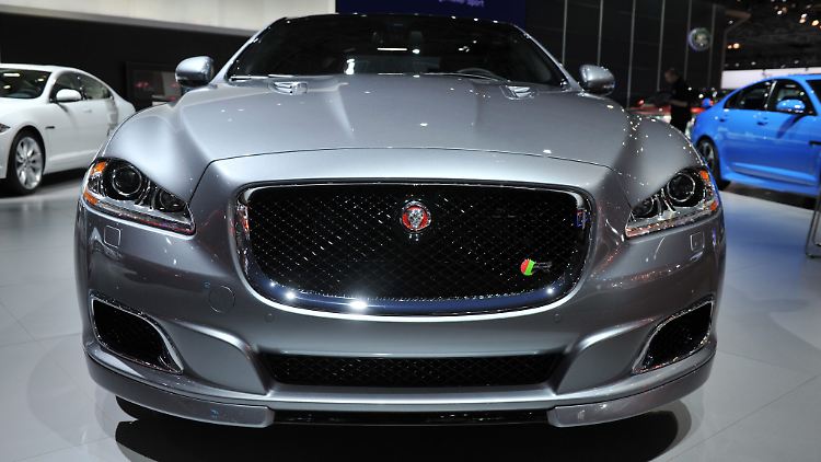 Nicht nur Besitzer eines Jaguar dürfte die von der Regierung geplante Sondersteuer auf größere Autos und Luxuskarossen treffen.