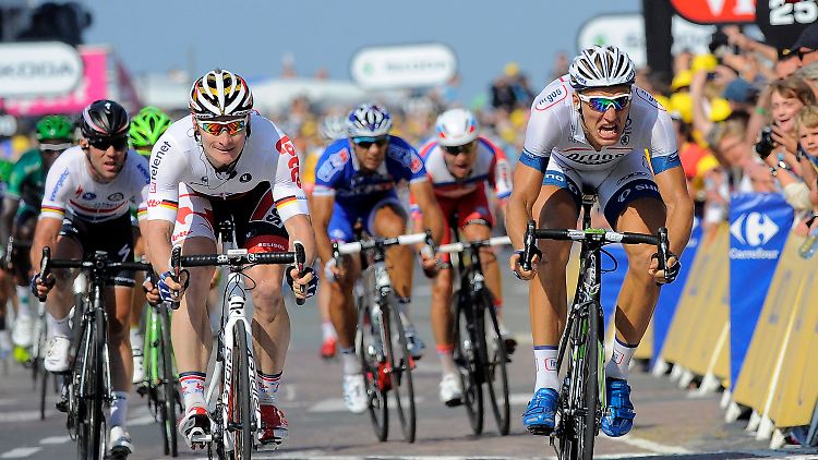 Marcel Kittel feierte bereits seinen zweiten Etappenerfolg bei der Jubiläums-Tour - vor Landsmann Andre Greipel.