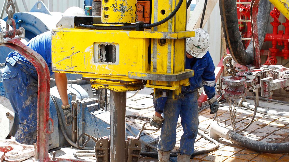 2013-07-09T023313Z_579776711_GM1E9790T3L01_RTRMADP_3_POLAND-SHALE-GAS.JPG134303197739642851.jpg