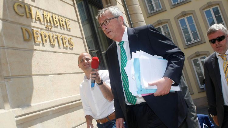 Juncker bei seiner Ankunft am Luxemburger Parlament.