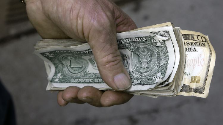 Der Dollar steht nach den Äußerungen von Fed-Chef Bernanke unter Abgabedruck.