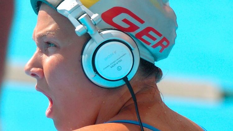 Auch Leistungssportler unterstützen sich mit Musik. Bei Franziska van Almsick war es wohl die falsche.