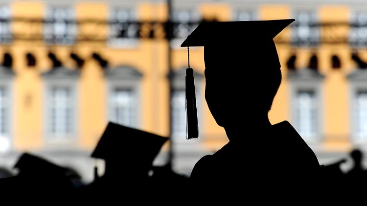 Im Schnitt schulden US-Studenten ihrem Kreditinstitut 35 200 Dollar.