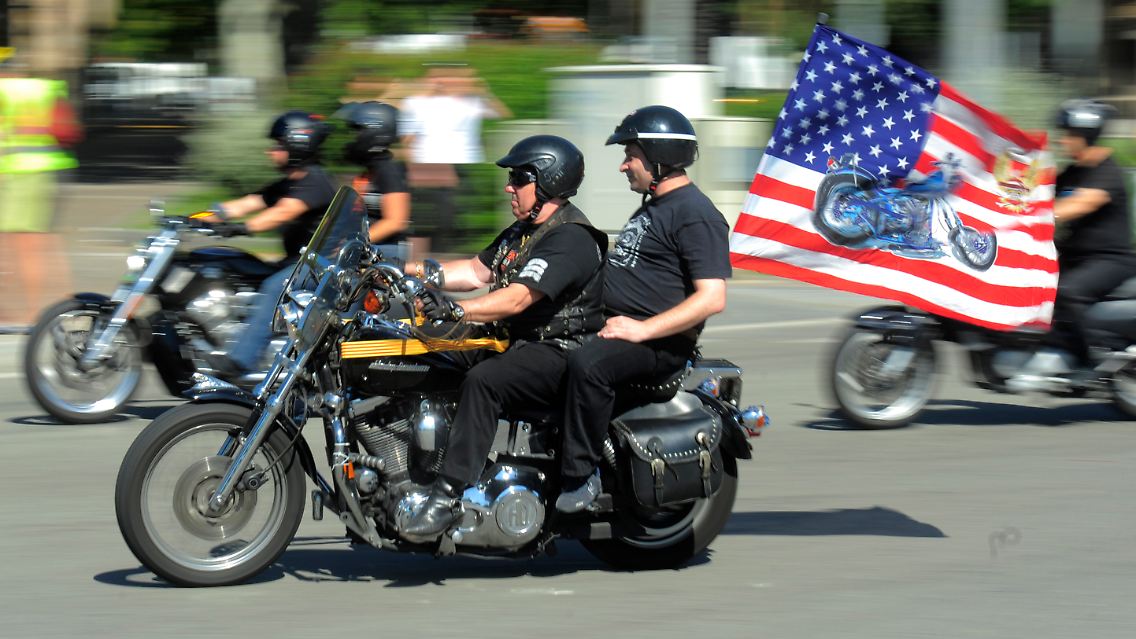 Earns_Harley_Davidson_NYBZ113.jpg5300086380286516960.jpg